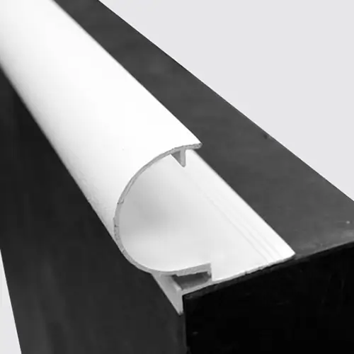 Bullnose coping detail on an inground pool