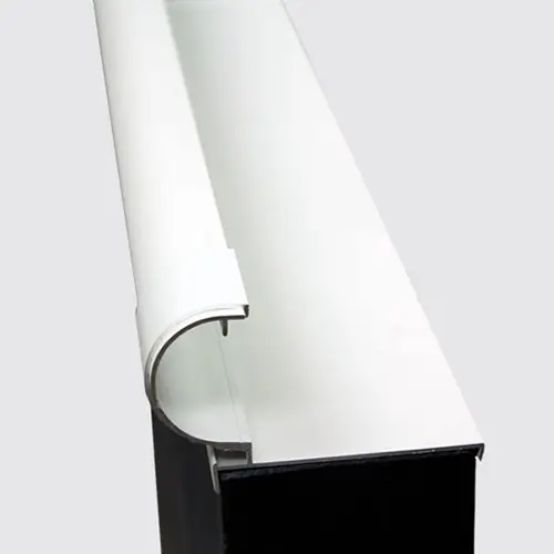 Bullnose coping edge close-up