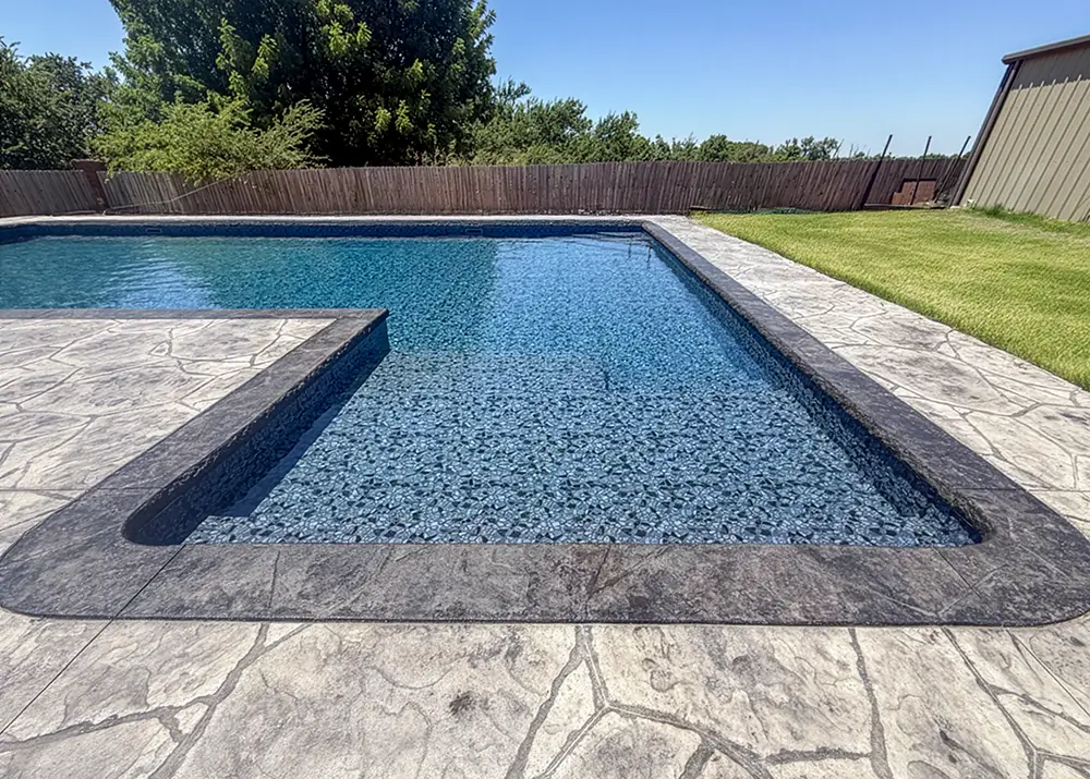 Pool finished with a Hydra vinyl liner