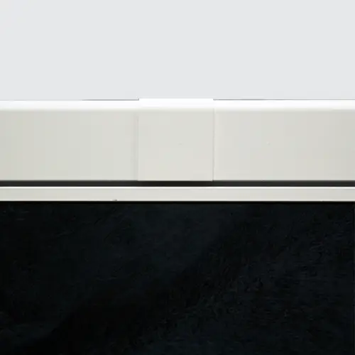 Flex coping profile on a pool edge