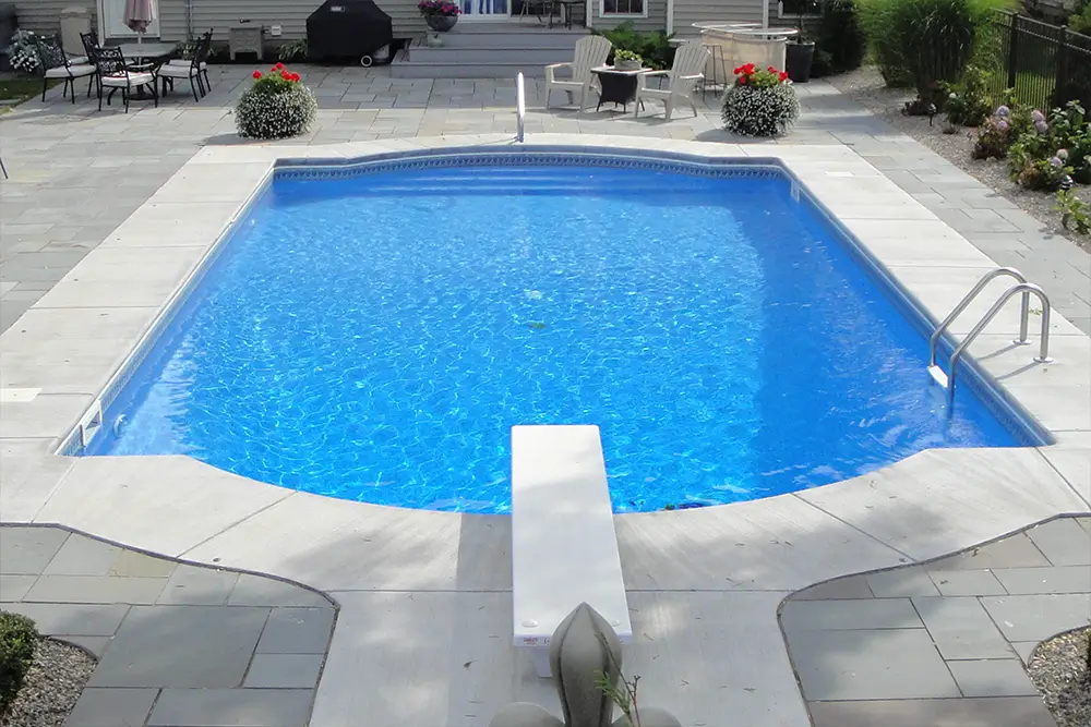 Roman end vinyl liner pool