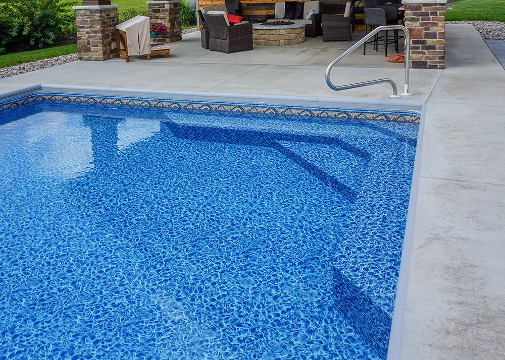 Vinyl liner covered pool steps and entry