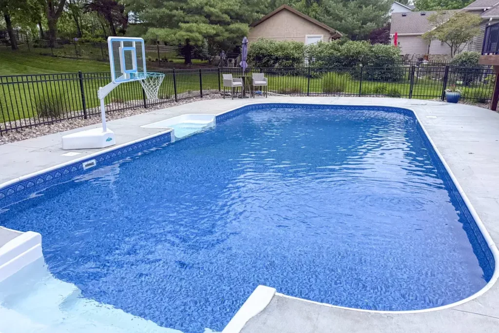 Hydra Pools pool photo — inground rectangle pool — Lotus Cobalt, bullnose thermoform step